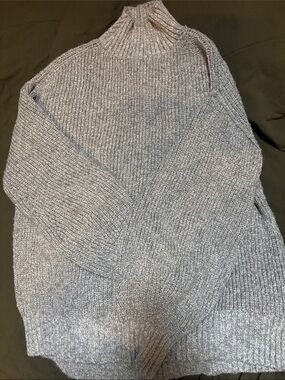 aerie Light Gray Ribbed Turtleneck Sweater